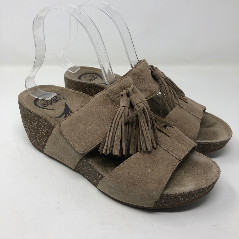 Abeo Uplift Wedge Sandals Womens 9 Neutral Taupe Leather Tassel B.I.O.system
